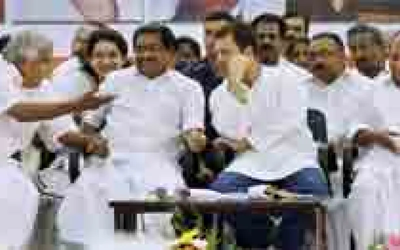 കോണ്‍ഗ്രസിലെ പോര് എങ്ങോട്ട്?